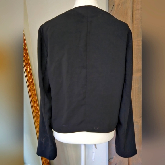 KAARI BLUE Black open front shawl collar blazer. Size Large - Picture 7 of 9